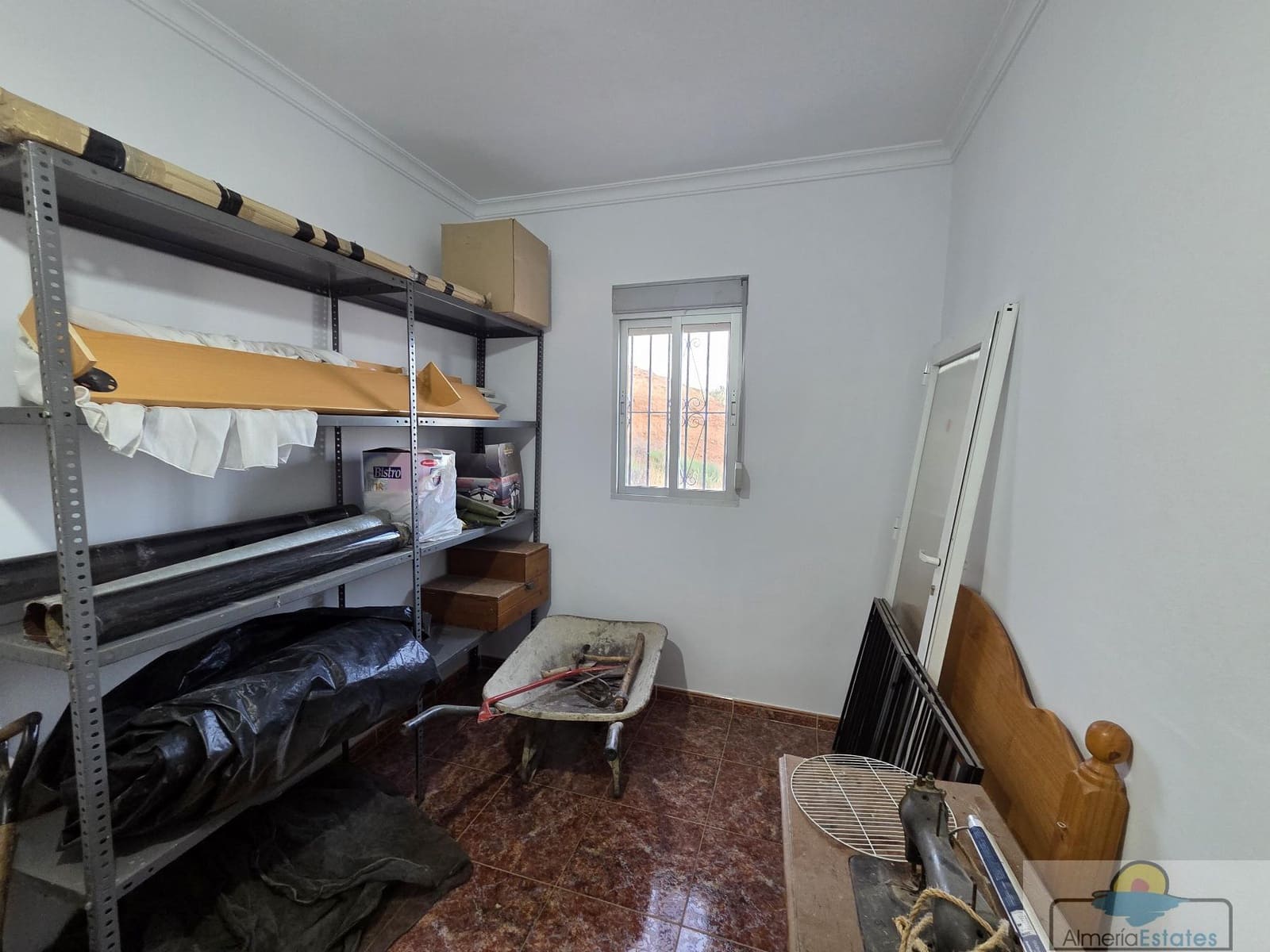 3 soverom Hus til salgs i Taberno med garasje - € 130 000 (Ref: 9143950)