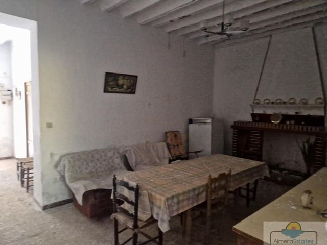 4 soveværelse Byhus til salg i Almanzora, Cantoria - € 64.900 (Ref: 9172447)