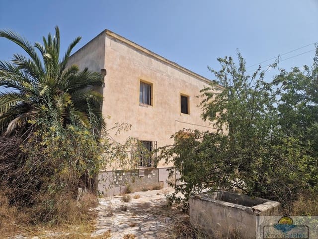 5 slaapkamer Huis te koop in La Aljambra, Albox - € 89.000 (Ref: 9172449)