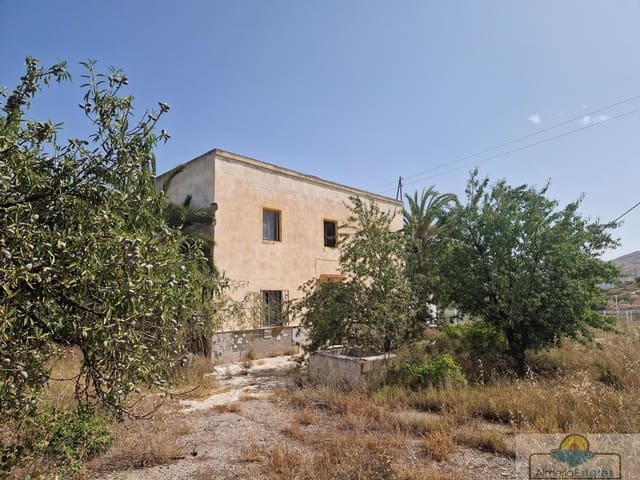 5 slaapkamer Huis te koop in La Aljambra, Albox - € 89.000 (Ref: 9172449)