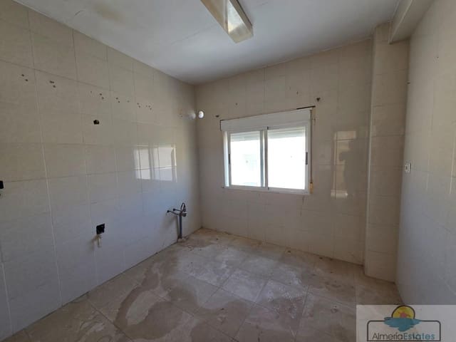 3 soveværelse Lejlighed til salg i Macael - € 36.100 (Ref: 9172451)