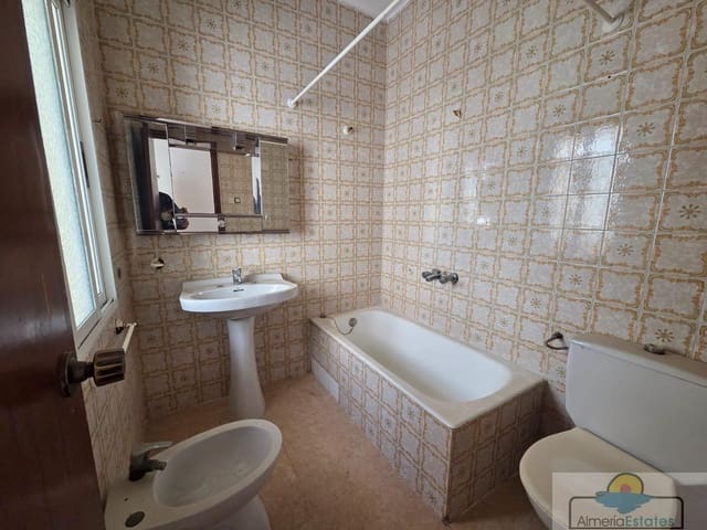 3 soveværelse Lejlighed til salg i Macael - € 36.100 (Ref: 9172451)