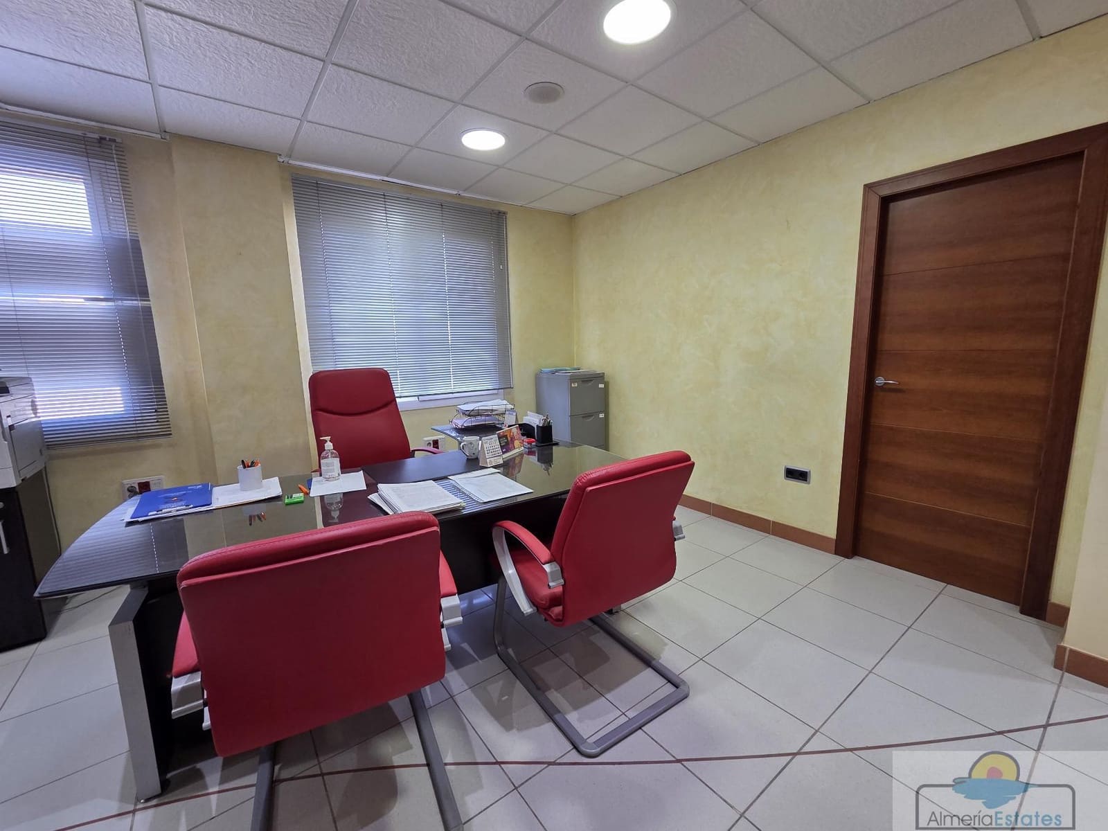 8 sypialnia Komercyjne do wynajęcia w Albox - 900 € (Ref: 9175899)