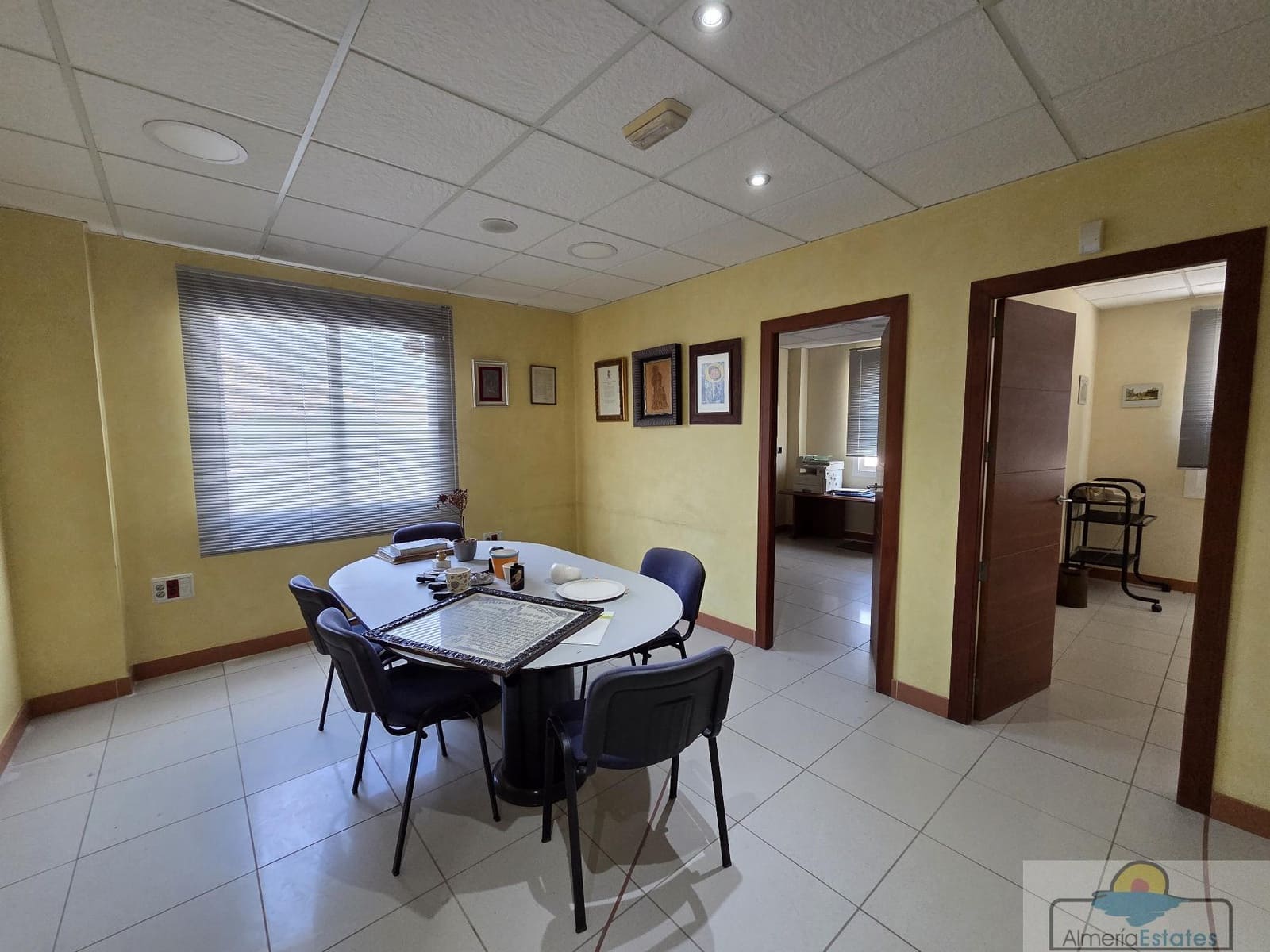 8 sypialnia Komercyjne do wynajęcia w Albox - 900 € (Ref: 9175899)