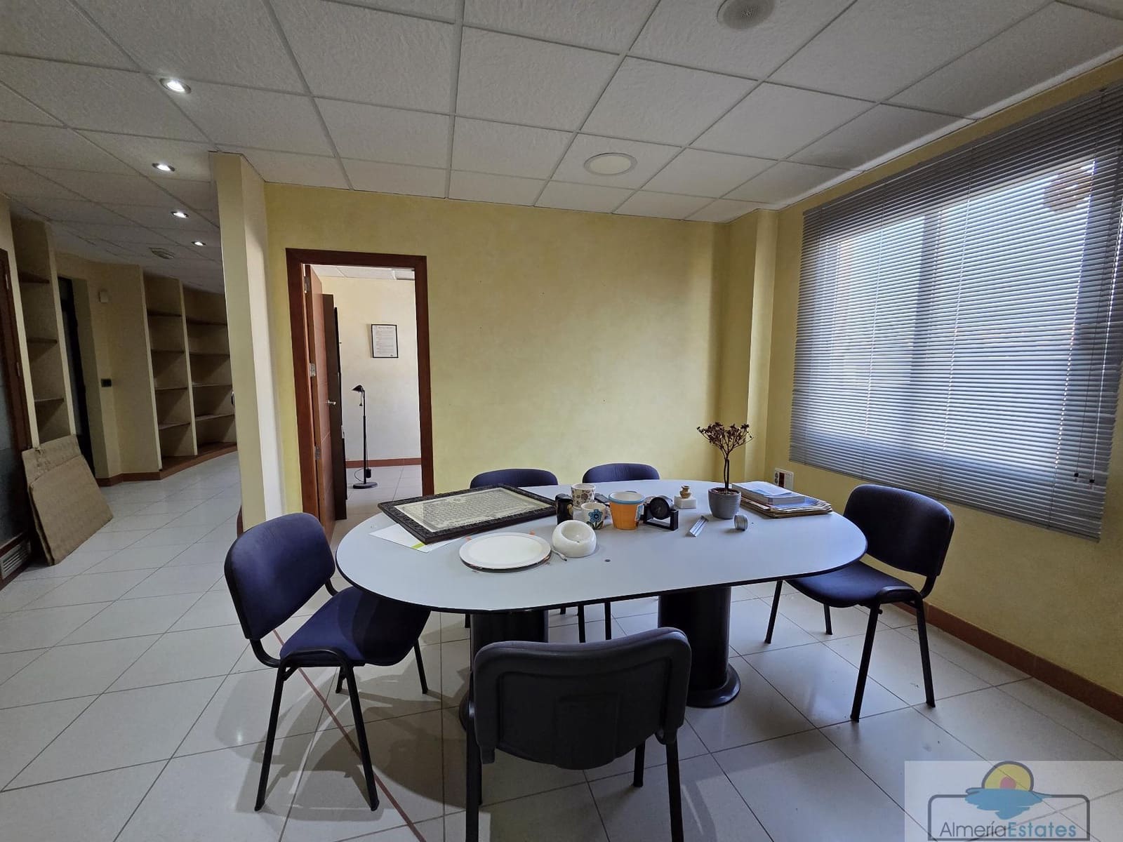 8 sypialnia Komercyjne do wynajęcia w Albox - 900 € (Ref: 9175899)