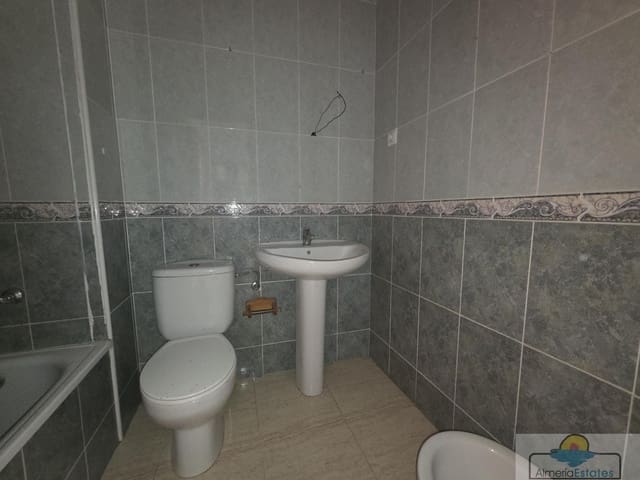 3 soveværelse Lejlighed til salg i Macael - € 66.000 (Ref: 9175900)