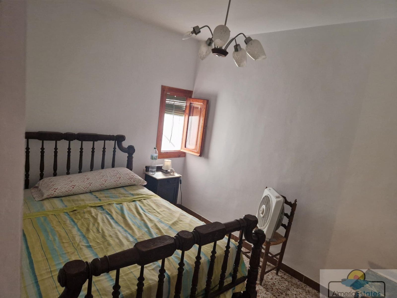 6 soveværelse Byhus til salg i Albanchez - € 69.000 (Ref: 9186337)