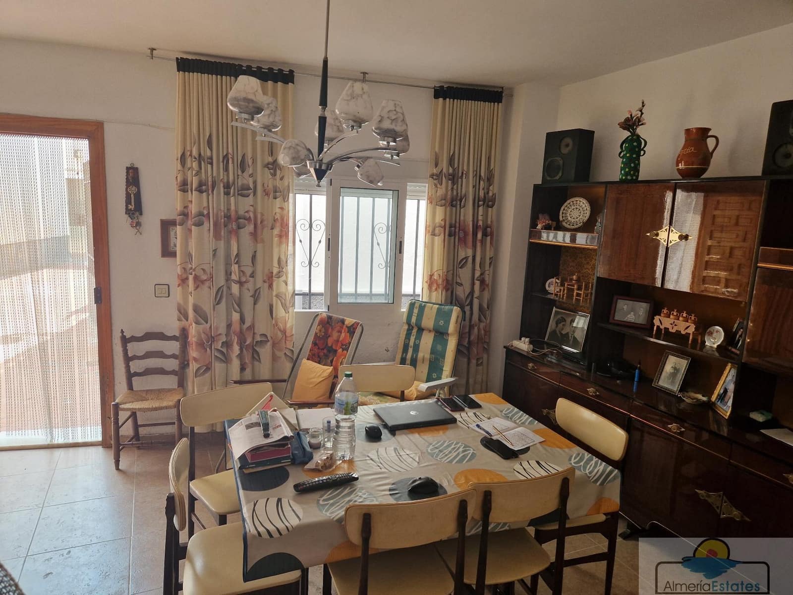 6 soveværelse Byhus til salg i Albanchez - € 69.000 (Ref: 9186337)