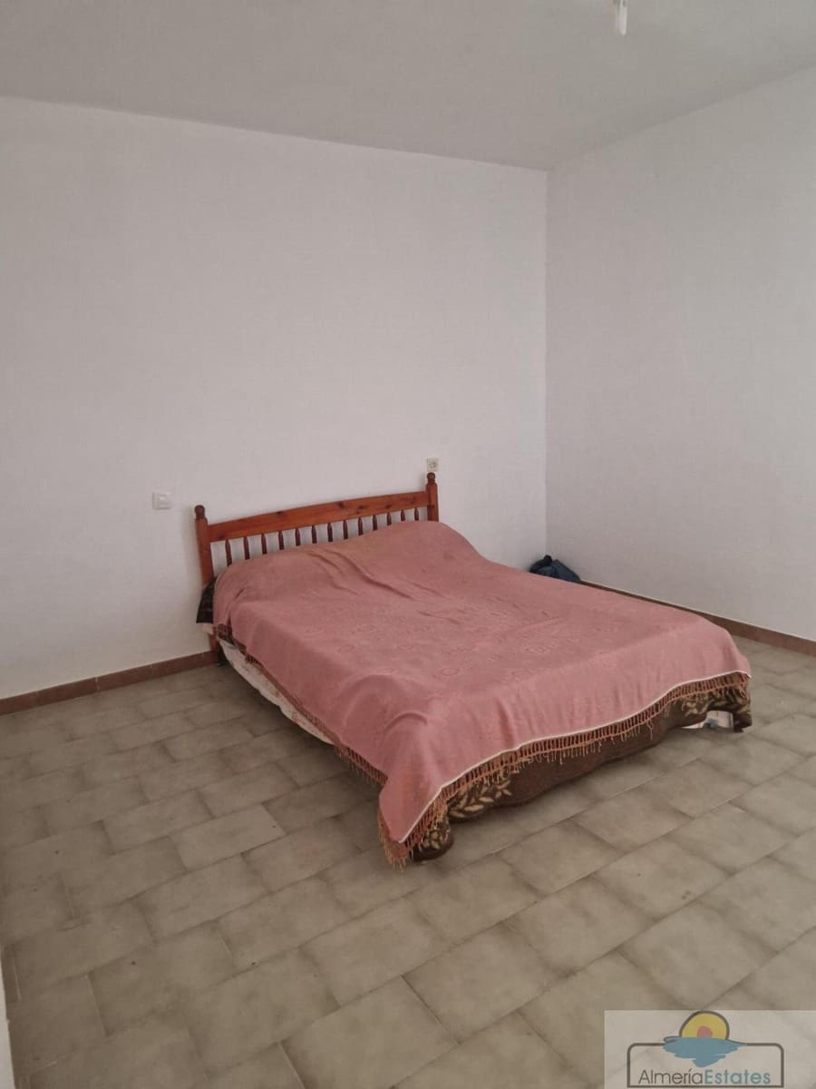 3 soverom Leilighet til salgs i Fines - € 58 000 (Ref: 9264254)