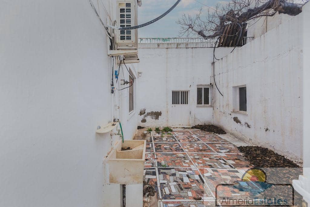 5 soverom Hus til salgs i Olula del Rio med garasje - € 110 000 (Ref: 9264255)