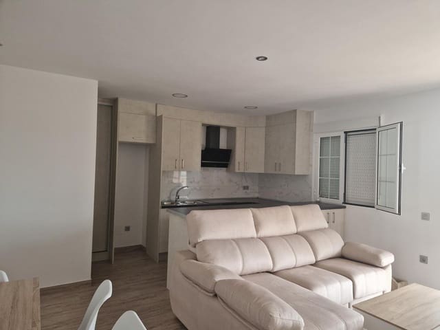 3 makuuhuone Omakotitalo vuokrattavana paikassa Albox - 900 € (Ref: 9293928)