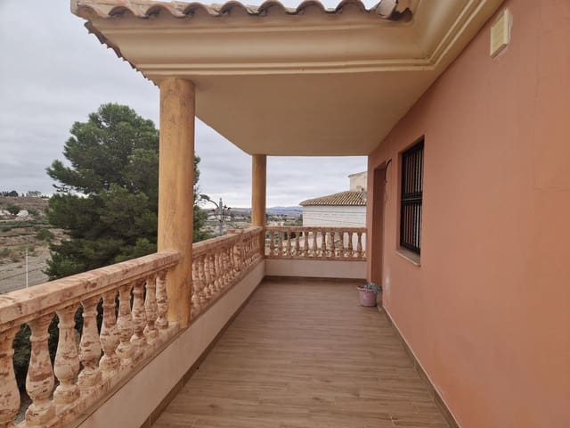 3 makuuhuone Omakotitalo vuokrattavana paikassa Albox - 900 € (Ref: 9293928)