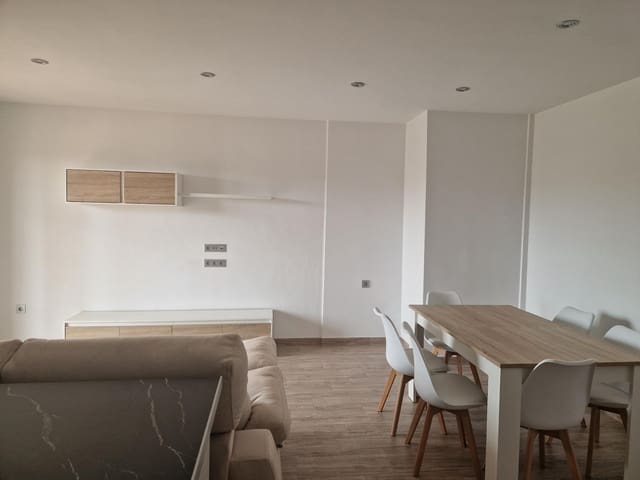 3 makuuhuone Omakotitalo vuokrattavana paikassa Albox - 900 € (Ref: 9293928)