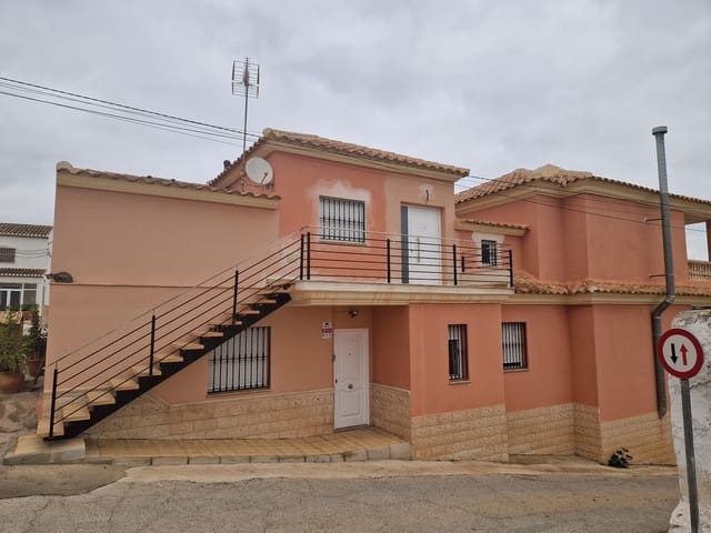 3 makuuhuone Omakotitalo vuokrattavana paikassa Albox - 900 € (Ref: 9293928)