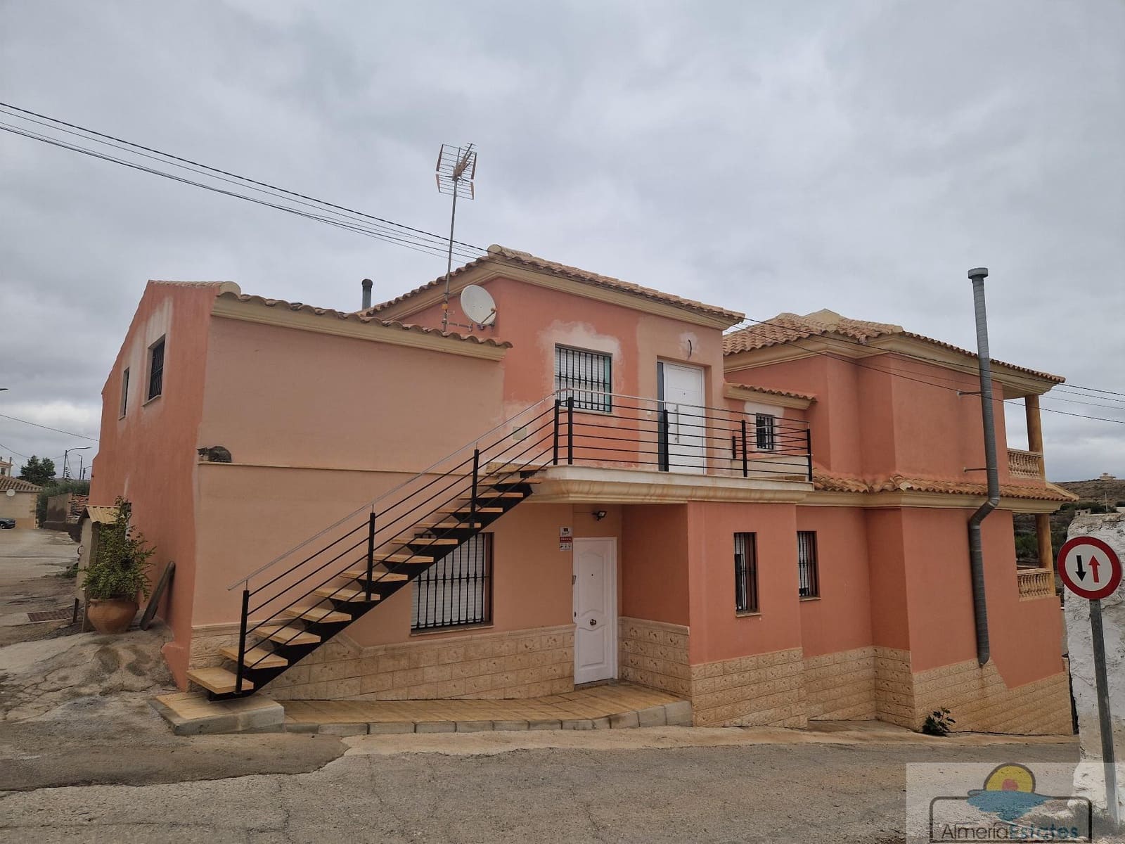 3 bedroom Townhouse for rent in Albox - € 900 (Ref: 9293928)