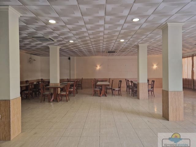 4 bedroom Commercial for rent in Albox - € 2,000 (Ref: 9334583)