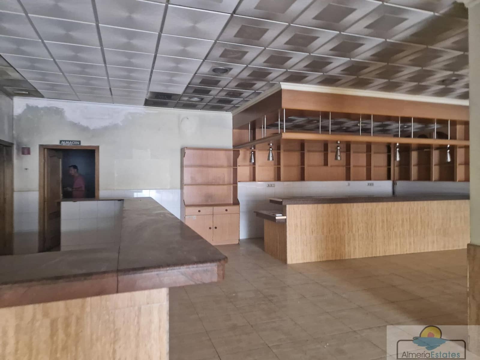 4 bedroom Commercial for rent in Albox - € 2,000 (Ref: 9334583)