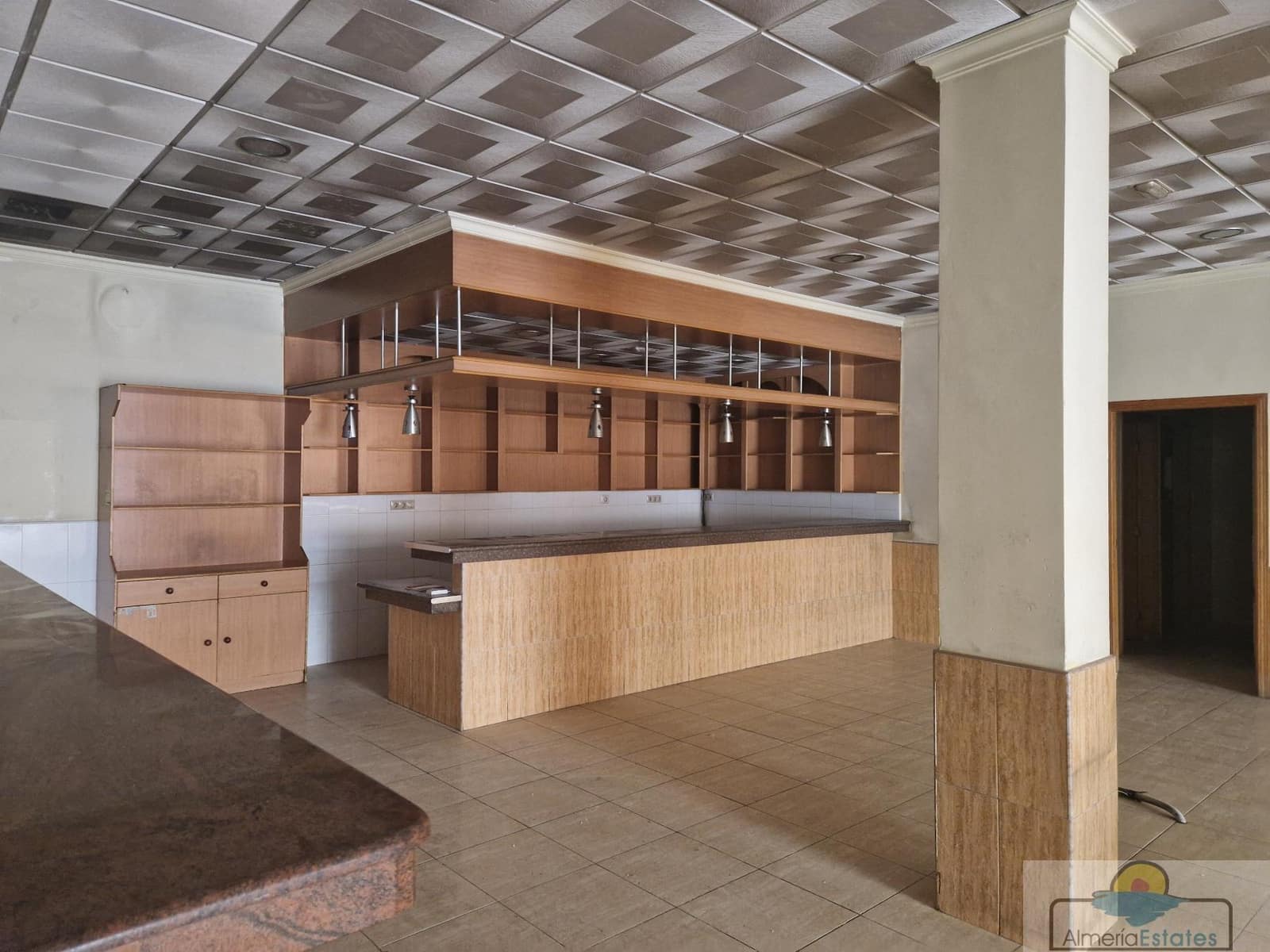 4 bedroom Commercial for rent in Albox - € 2,000 (Ref: 9334583)