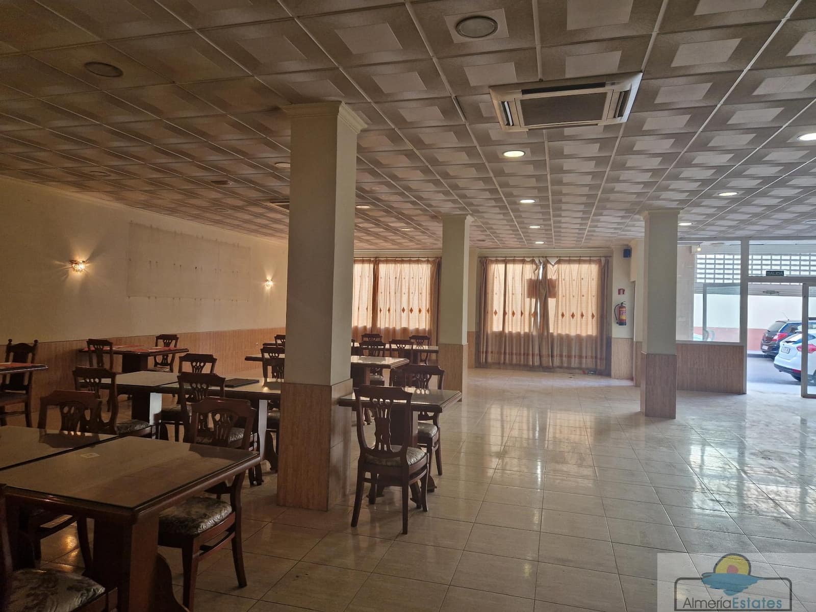 4 bedroom Commercial for rent in Albox - € 2,000 (Ref: 9334583)