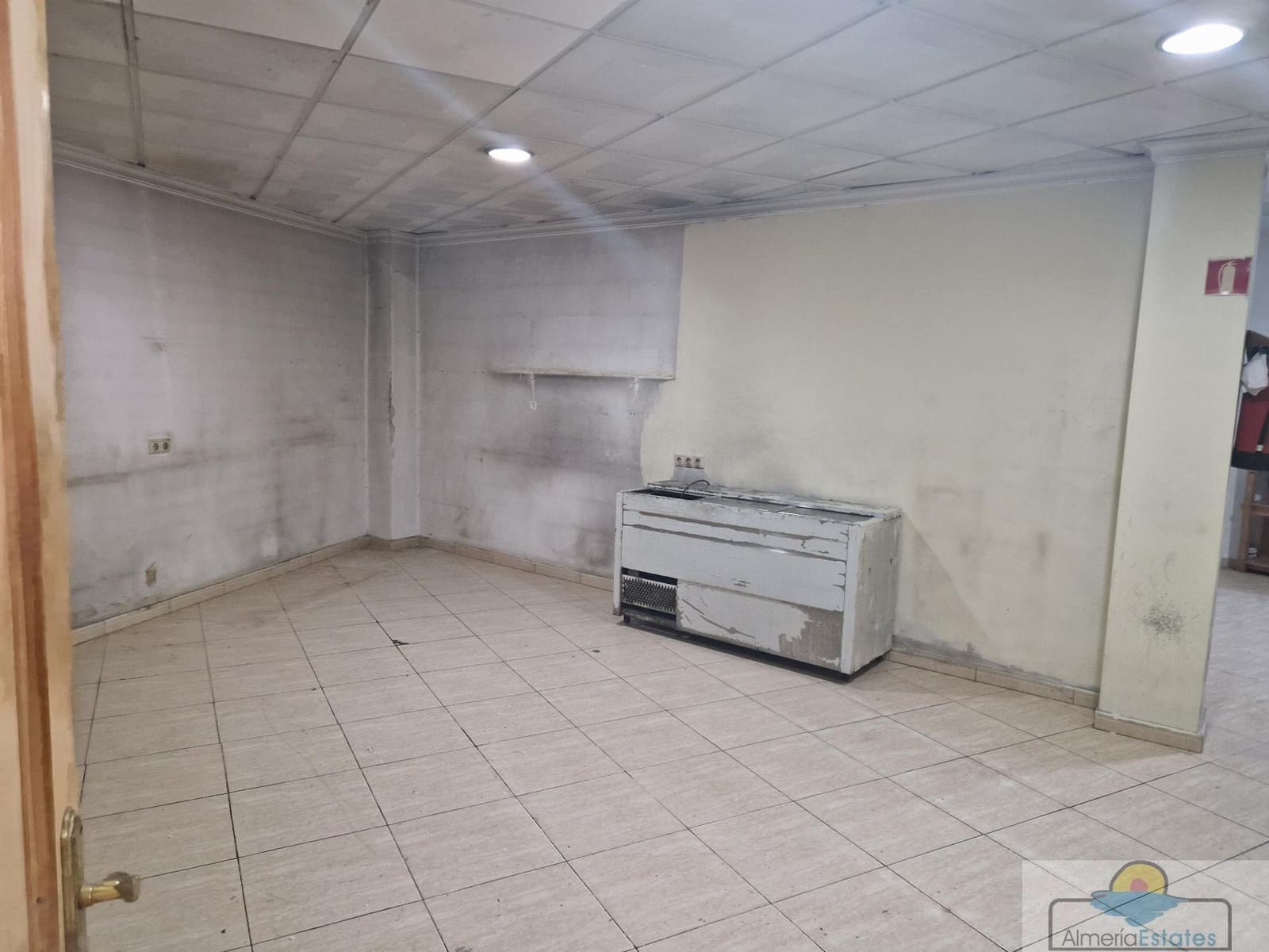 4 bedroom Commercial for rent in Albox - € 2,000 (Ref: 9334583)