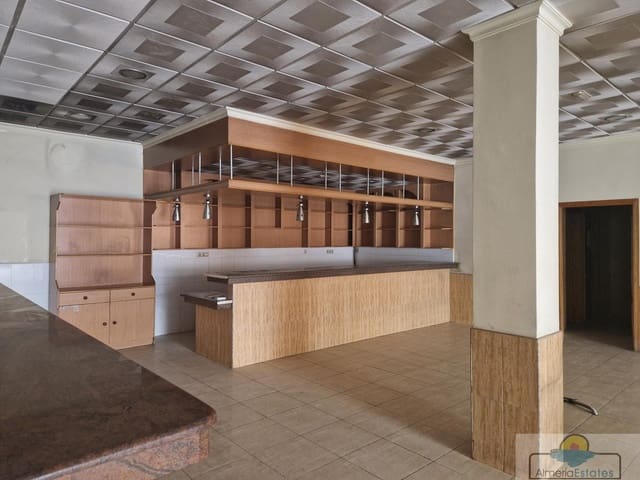 4 bedroom Commercial for rent in Albox - € 2,000 (Ref: 9334583)