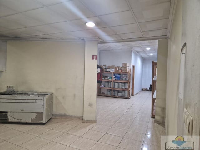 4 bedroom Commercial for rent in Albox - € 2,000 (Ref: 9334583)