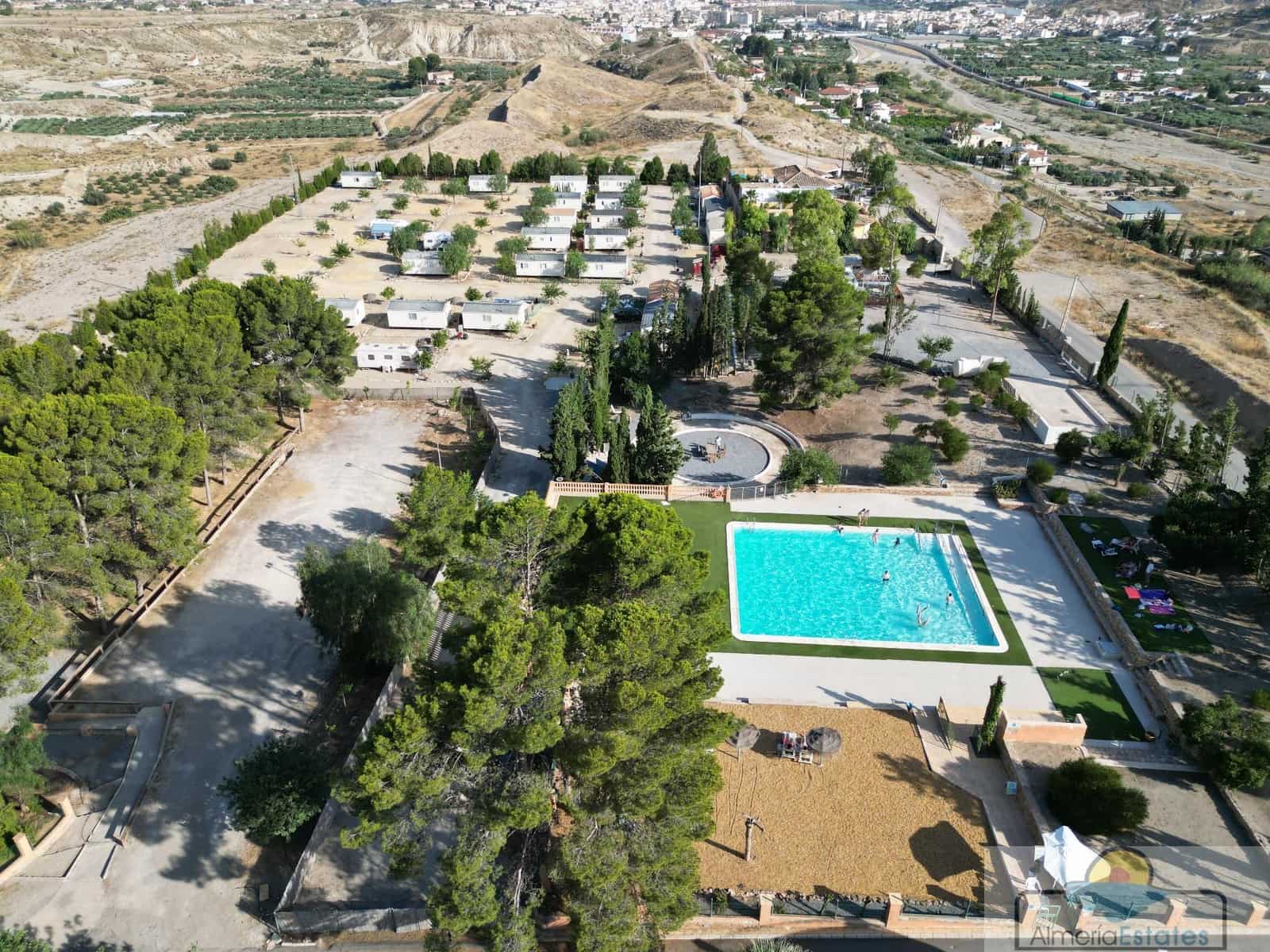 2 bedroom Townhouse for rent in Albox with pool - € 450 (Ref: 9496554)