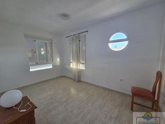 3 sovrum Lägenhet att hyra i Albox med garage - 500 € (Ref: 9535241)