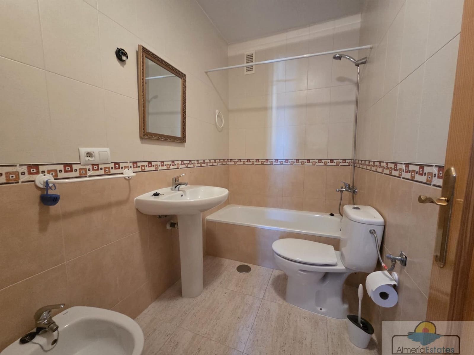 3 sovrum Lägenhet att hyra i Albox med garage - 500 € (Ref: 9535241)