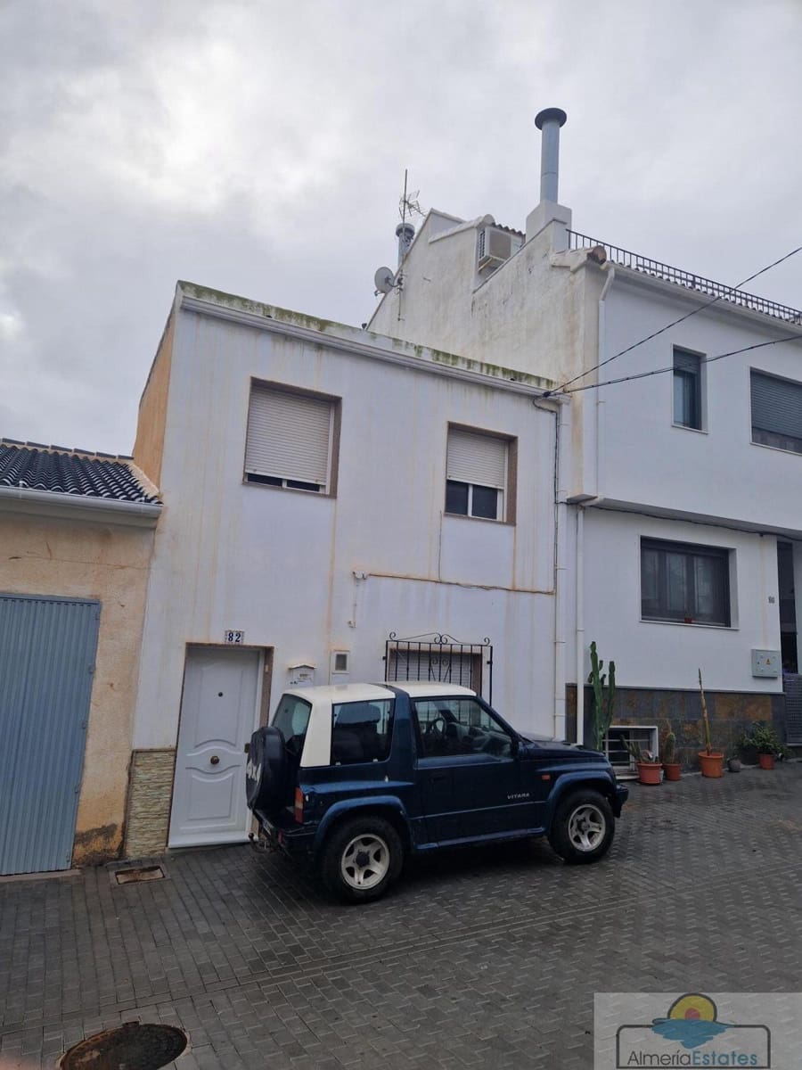 3 bedroom Townhouse for sale in Cantoria - € 70,000 (Ref: 9535244)