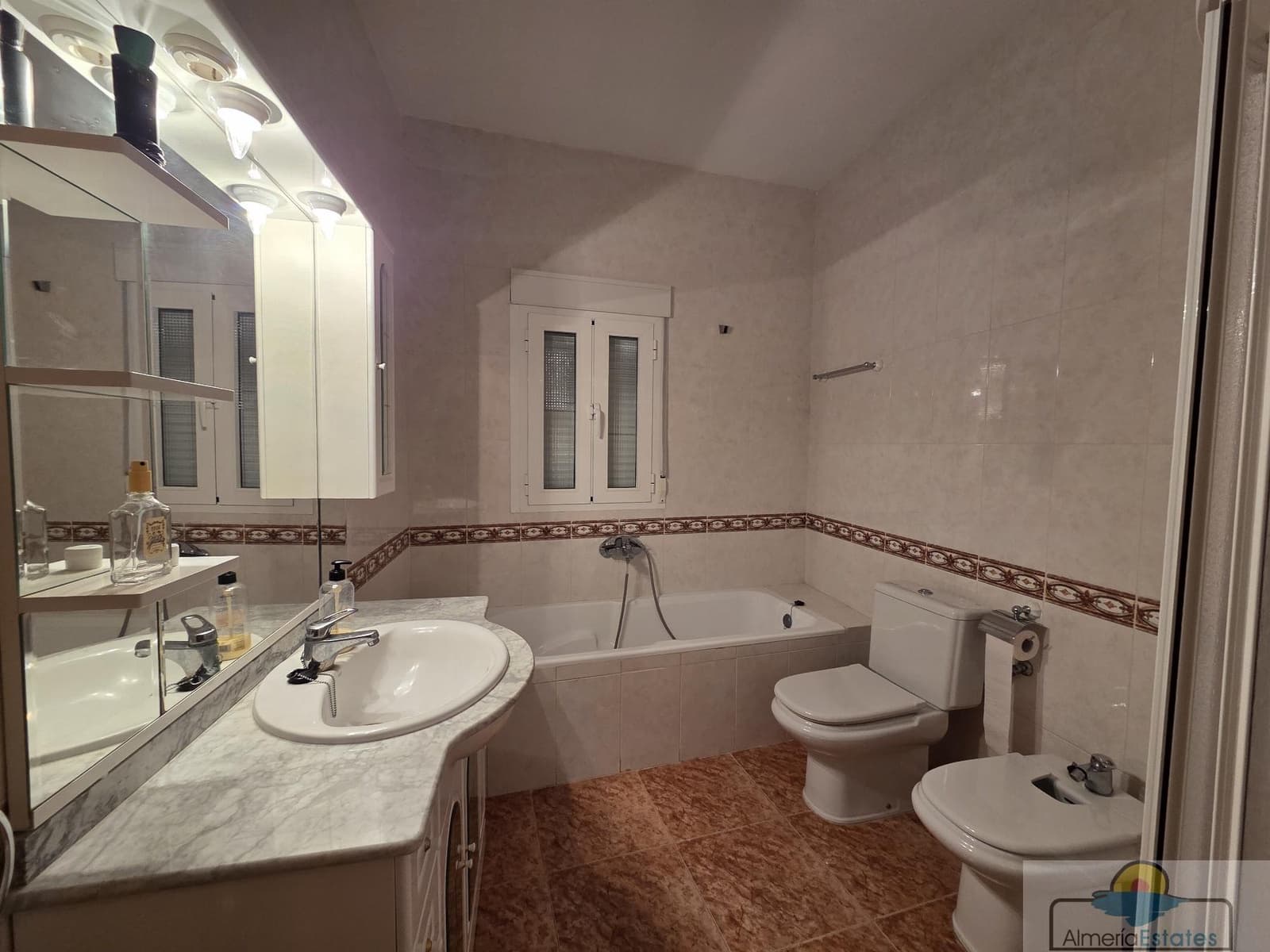 4 soveværelse Byhus til salg i Albox med garage - € 135.000 (Ref: 9535245)