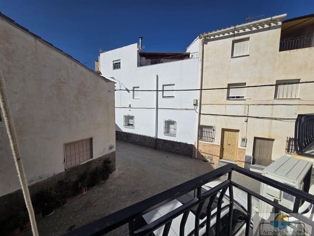 Casa de 5 habitaciones en Purchena en venta - 79.000 € (Ref: 9665489)