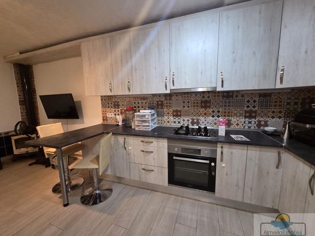 Casa de 5 habitaciones en Purchena en venta - 79.000 € (Ref: 9665489)