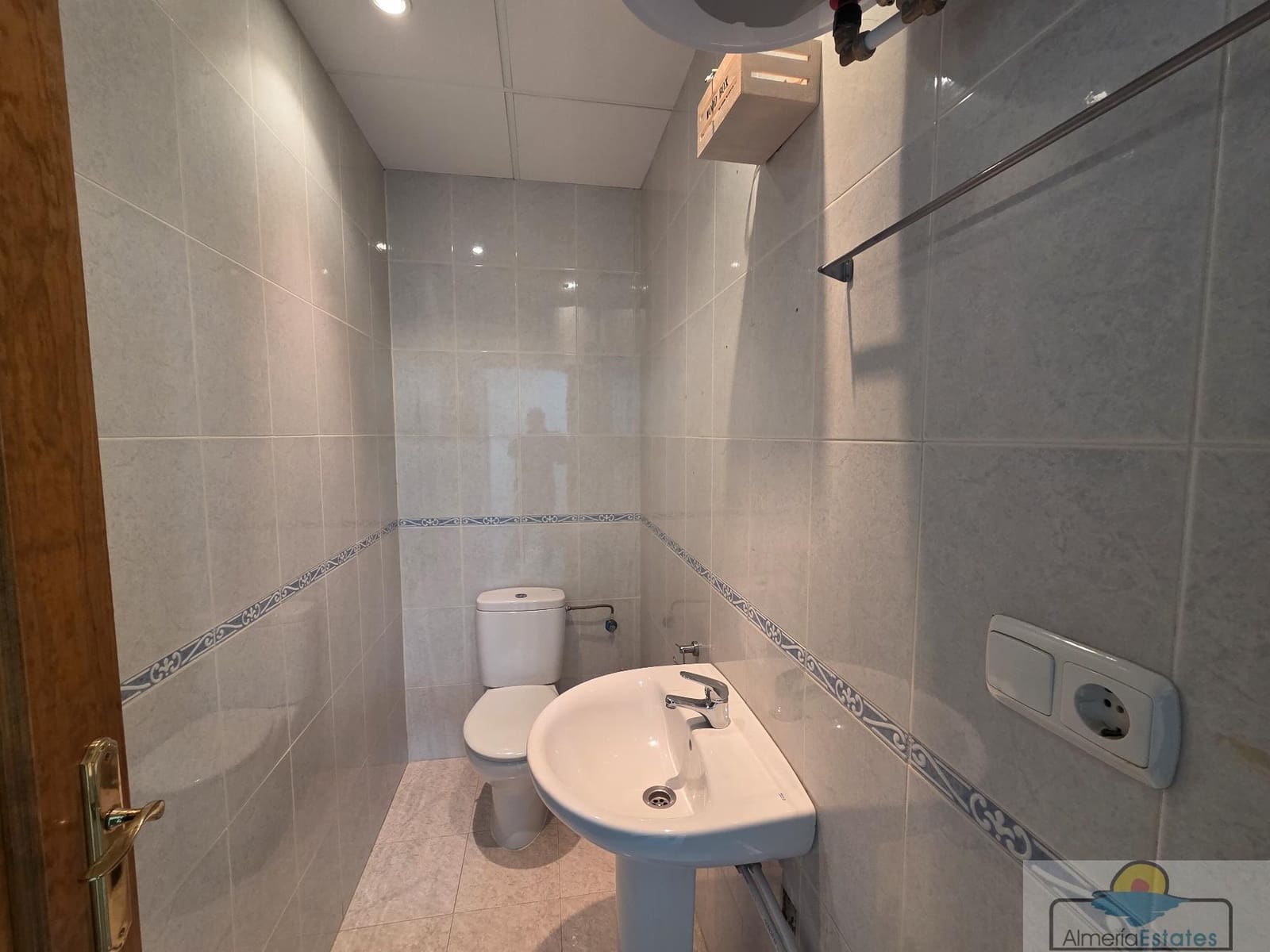 Local Comercial en Albox en alquiler - 325 € (Ref: 9729553)