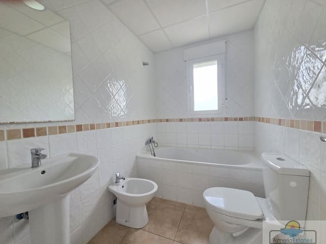 3 bedroom Townhouse for sale in Sorbas - € 139,000 (Ref: 9729554)