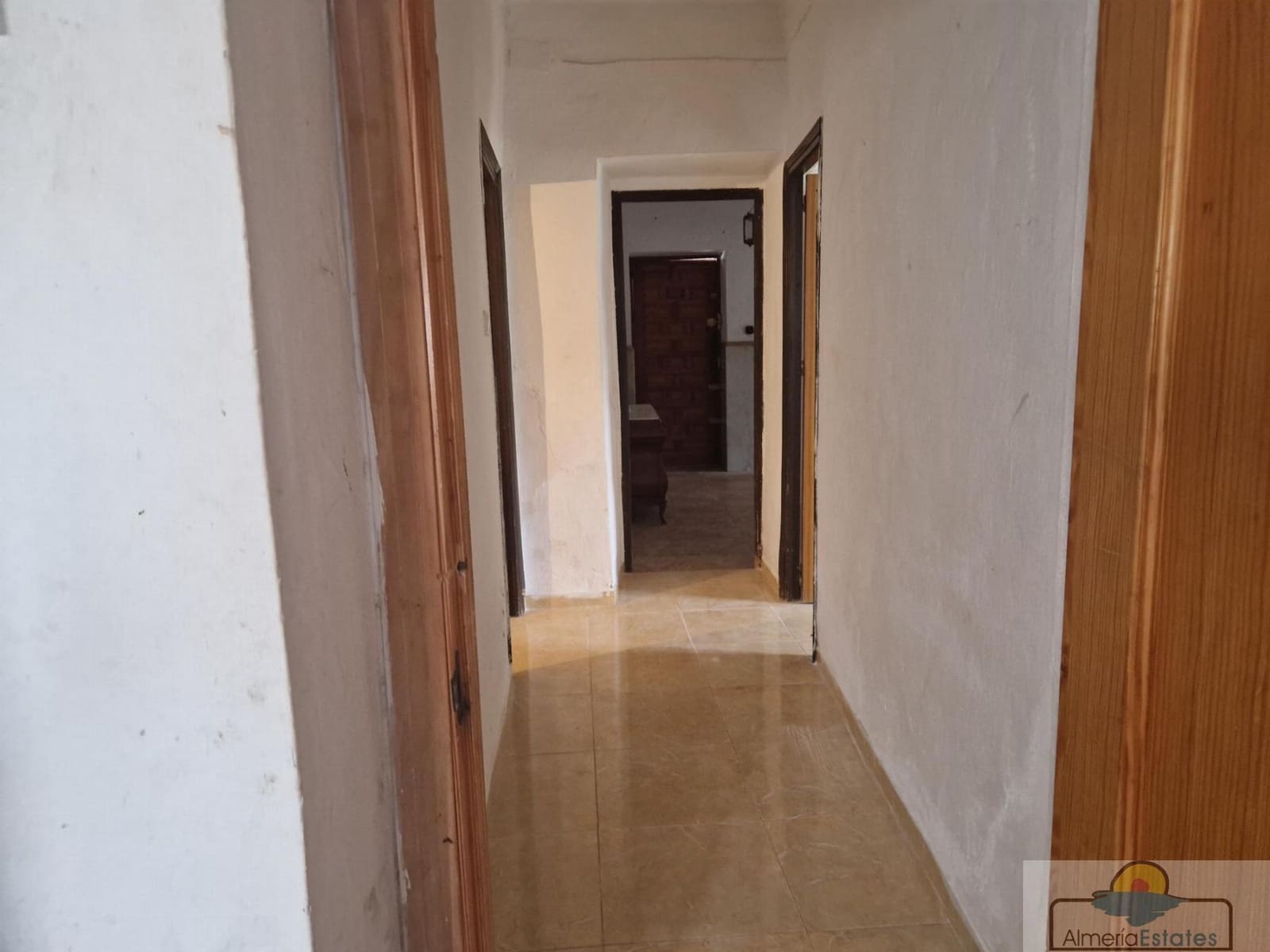 5 bedroom Townhouse for sale in Fines - € 108,000 (Ref: 9729556)
