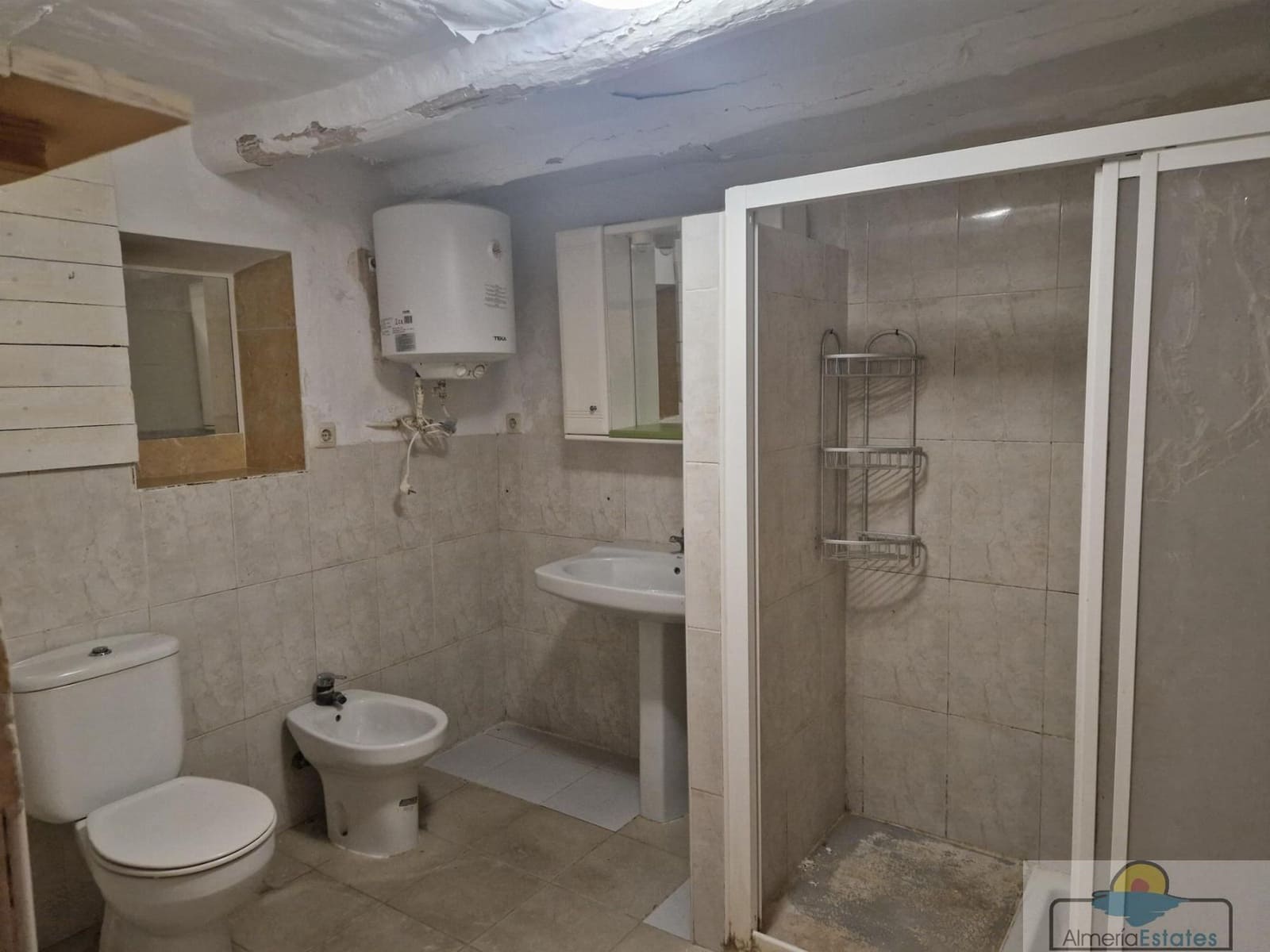 5 bedroom Townhouse for sale in Fines - € 108,000 (Ref: 9729556)