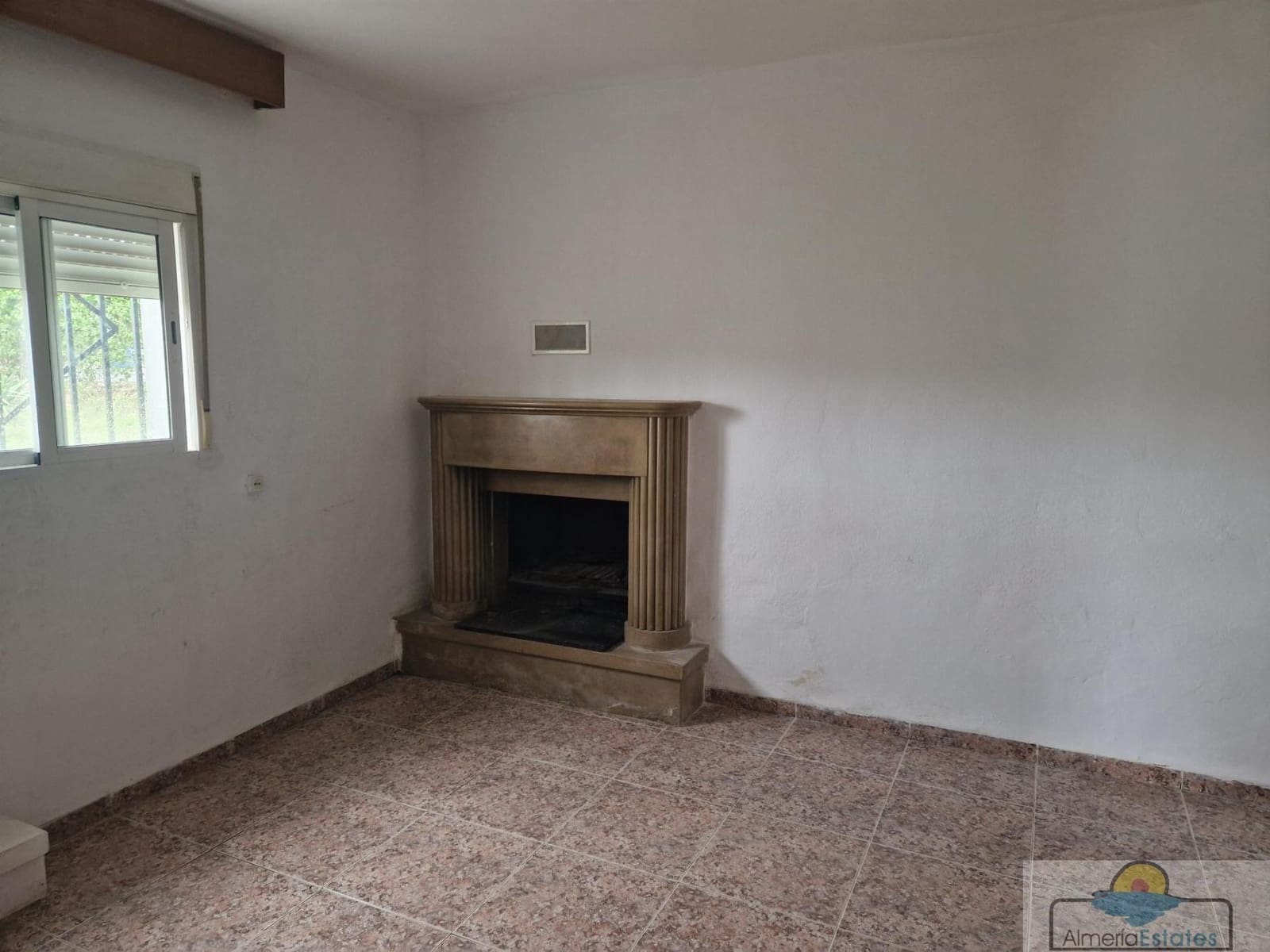 5 bedroom Townhouse for sale in Fines - € 108,000 (Ref: 9729556)