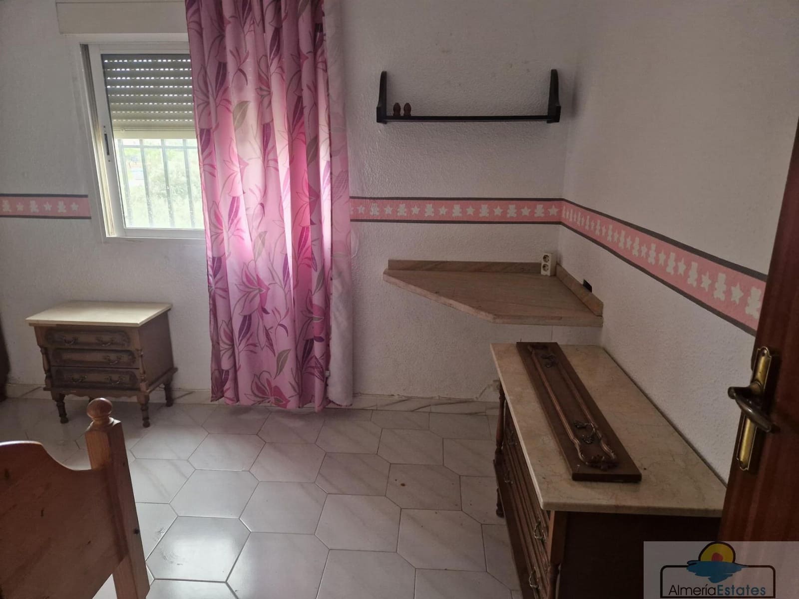 5 bedroom Townhouse for sale in Fines - € 108,000 (Ref: 9729556)