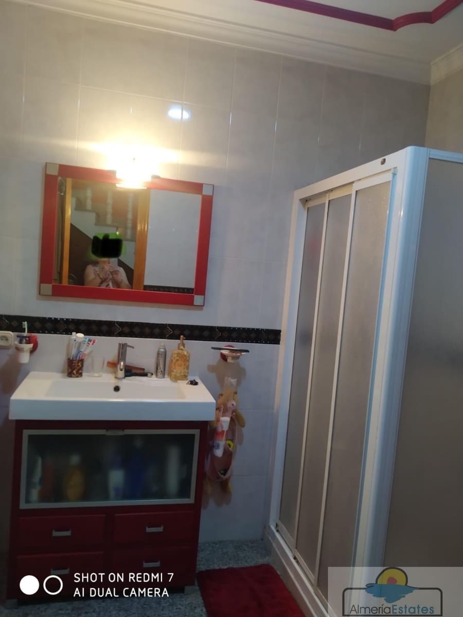 6 bedroom Townhouse for sale in Olula del Rio - € 250,000 (Ref: 9729557)