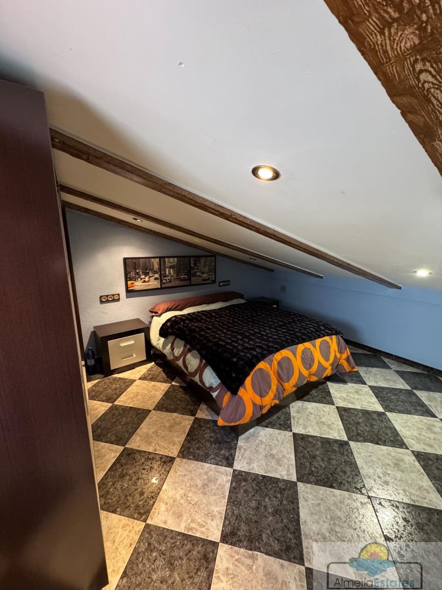 6 bedroom Townhouse for sale in Olula del Rio - € 250,000 (Ref: 9729557)