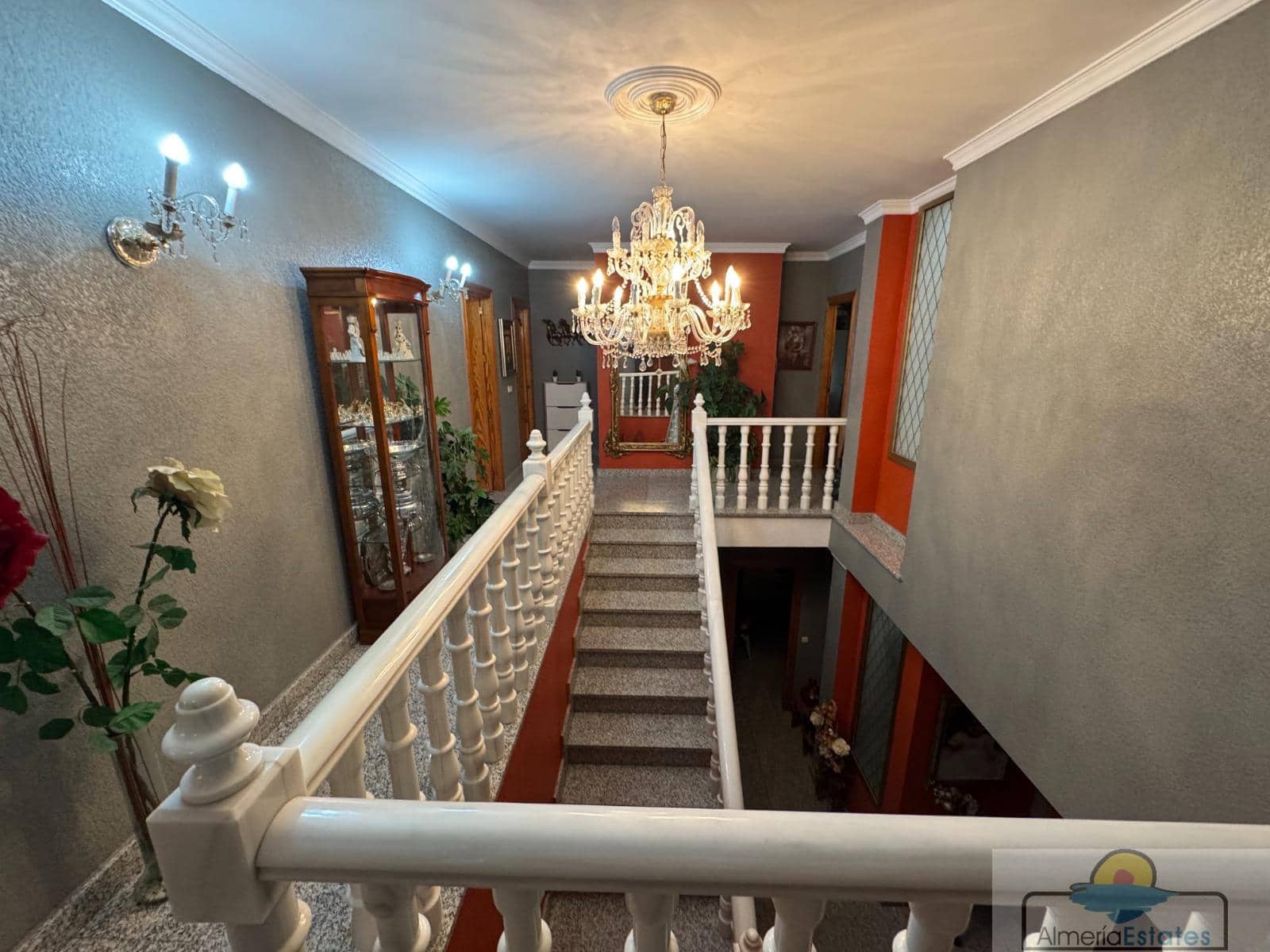 6 bedroom Townhouse for sale in Olula del Rio - € 250,000 (Ref: 9729557)