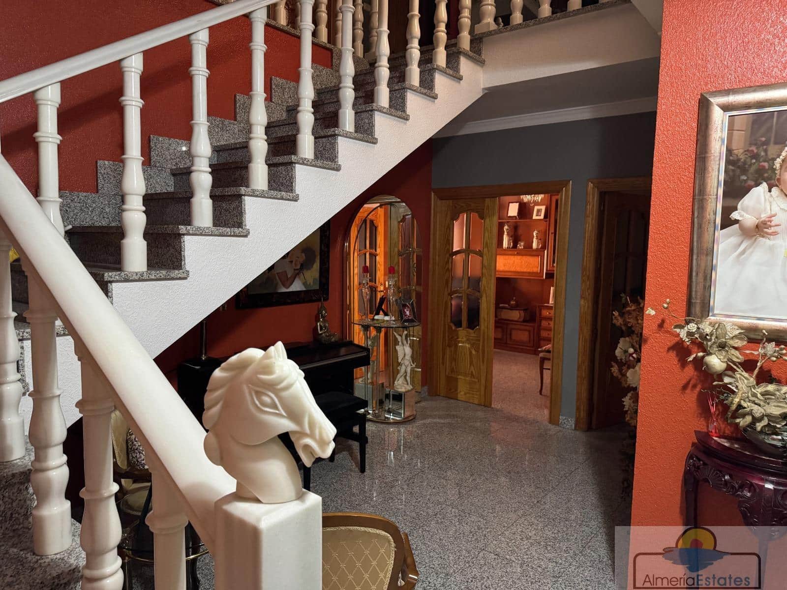 6 bedroom Townhouse for sale in Olula del Rio - € 250,000 (Ref: 9729557)