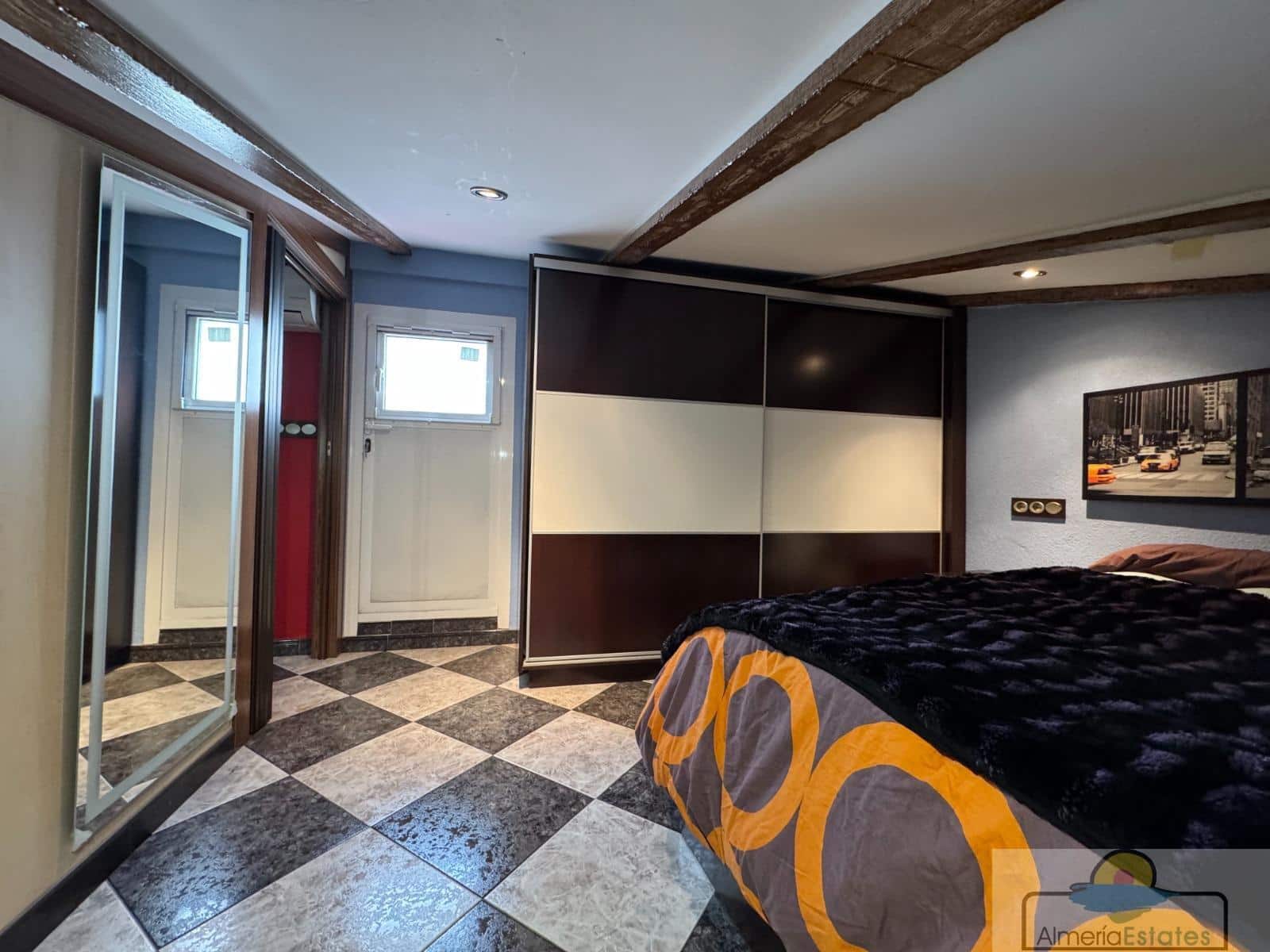 6 bedroom Townhouse for sale in Olula del Rio - € 250,000 (Ref: 9729557)