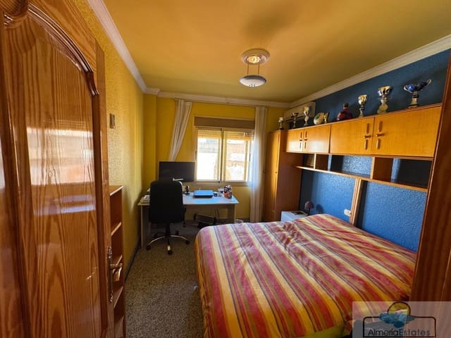 Casa de 6 habitaciones en Olula del Río en venta - 250.000 € (Ref: 9729557)