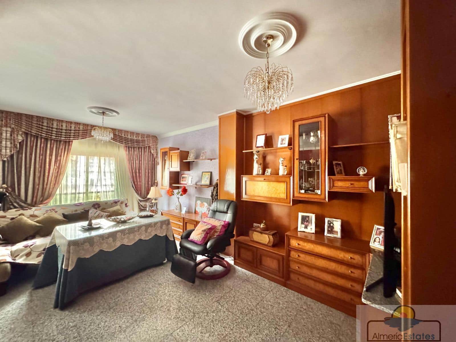 6 bedroom Townhouse for sale in Olula del Rio - € 250,000 (Ref: 9729557)