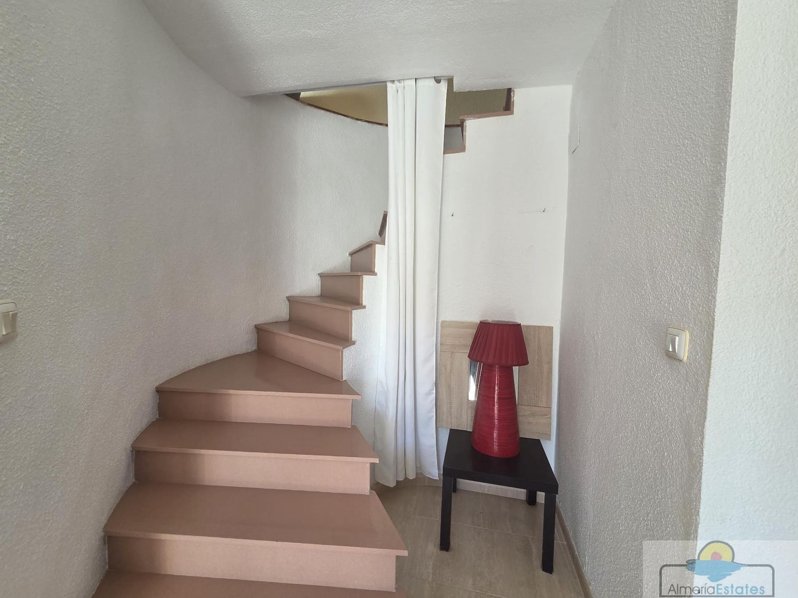 7 makuuhuone Huvila myytävänä paikassa Albox mukana 
autotalli - 449 000 € (Ref: 9764871)