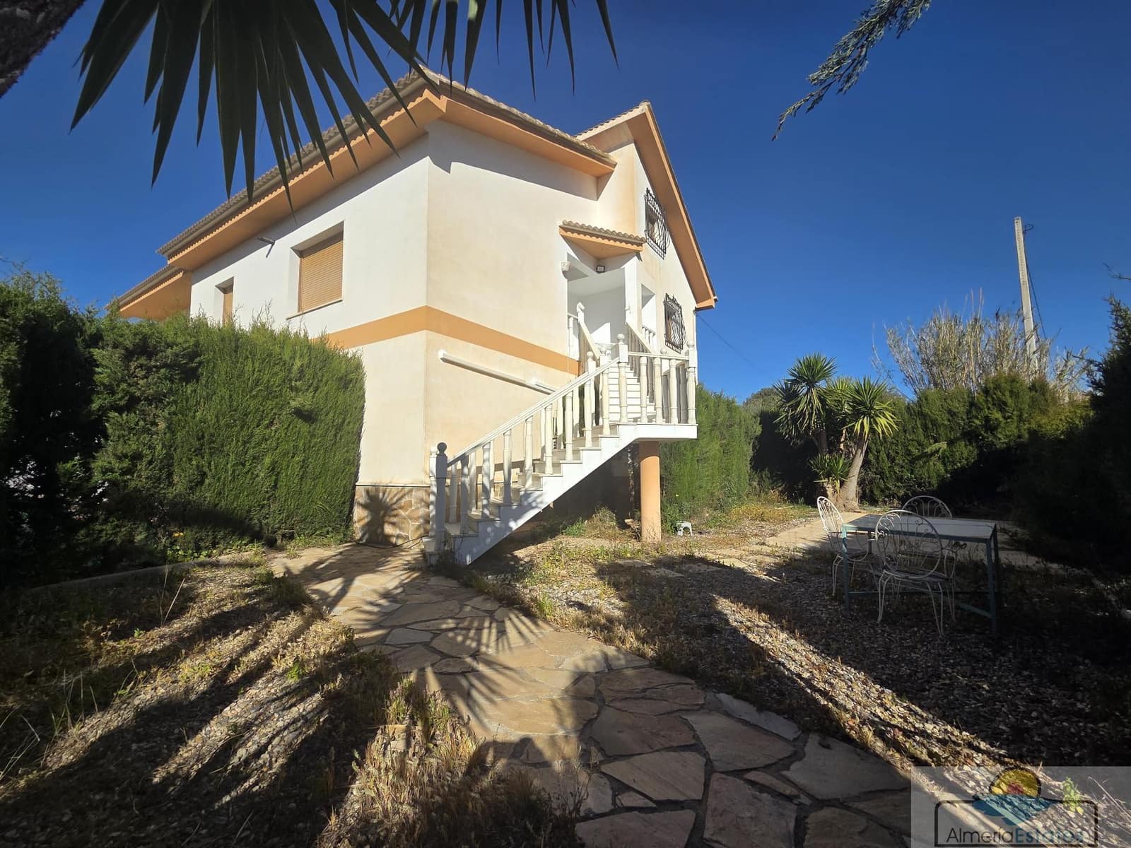 7 makuuhuone Huvila myytävänä paikassa Albox mukana 
autotalli - 449 000 € (Ref: 9764871)