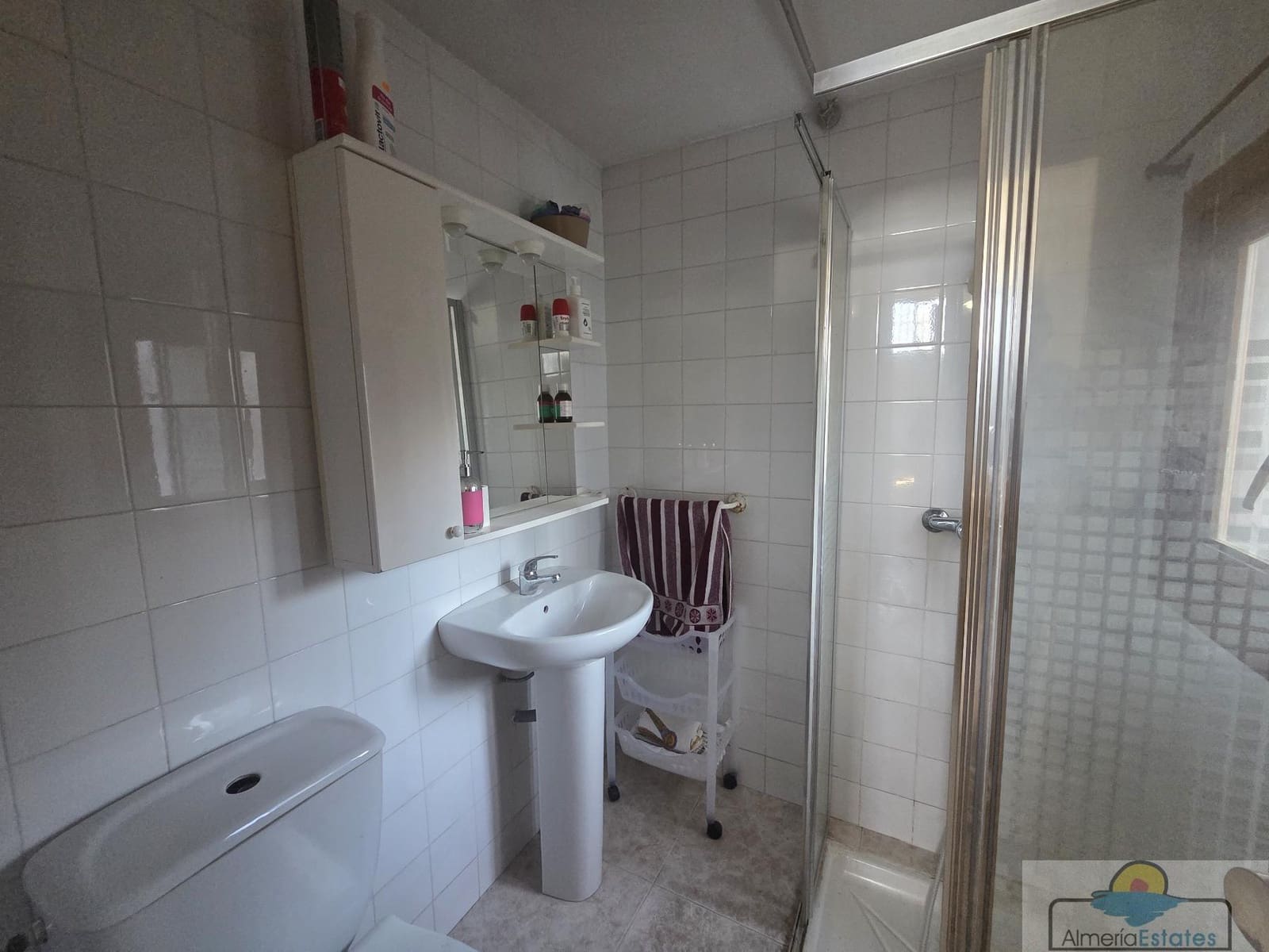 7 makuuhuone Huvila myytävänä paikassa Albox mukana 
autotalli - 449 000 € (Ref: 9764871)