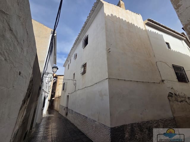 4 soverom Hus til salgs i Baza - € 13 000 (Ref: 9764872)